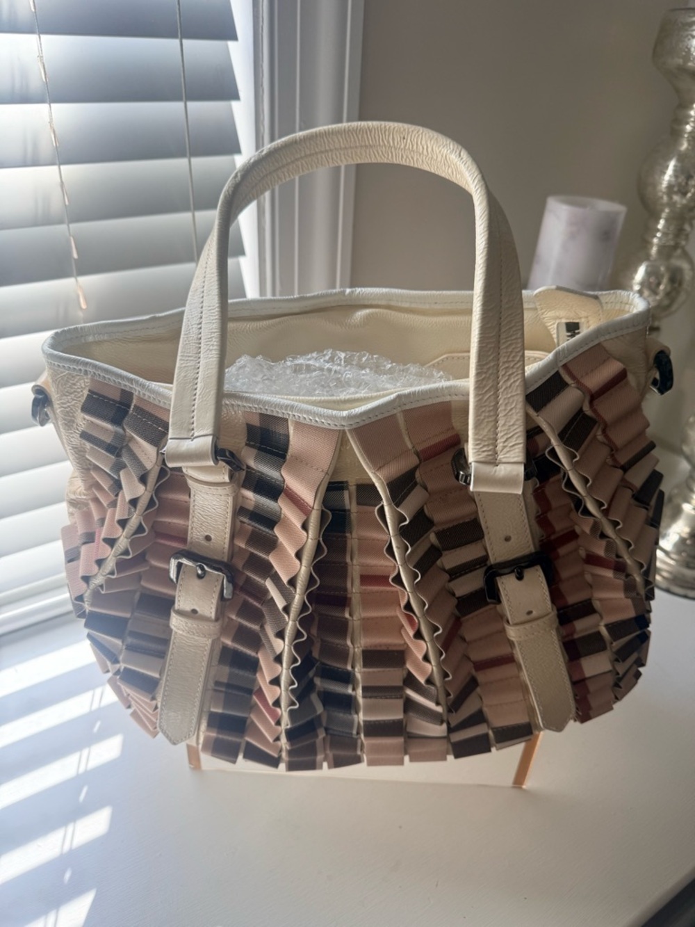 ⭐️🔥RARE Burberry Runway Prorsum "Lowry" Cartridge Pleat Tote Authentic - Picture 5 of 16